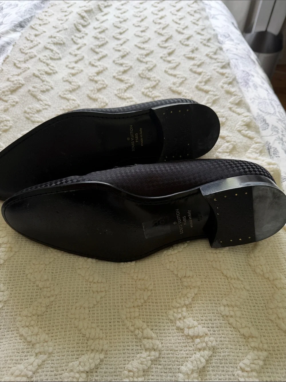 Louis Vuitton sleek louis